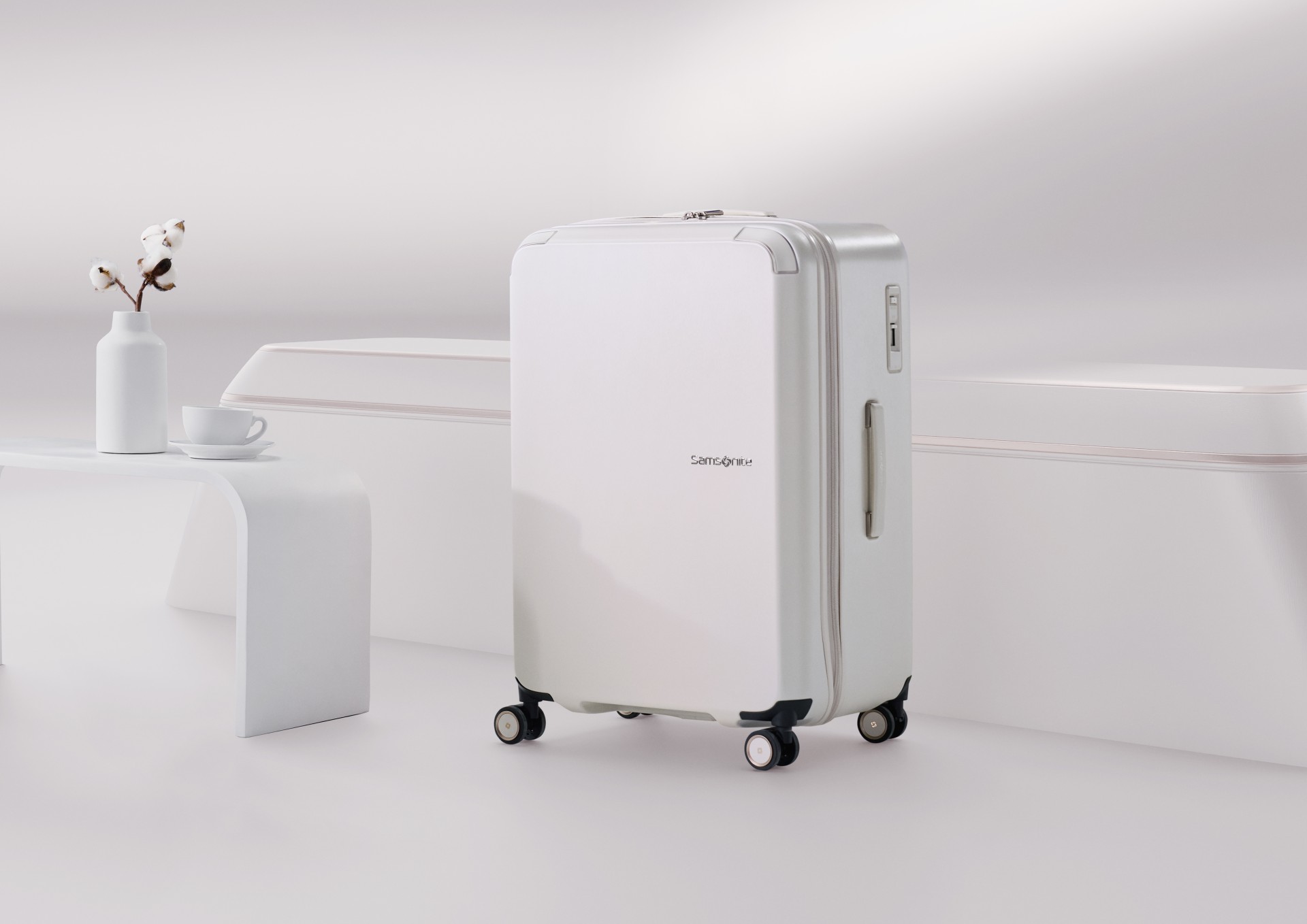 Samsonite Zenpod系列行李箱攜手韓星李棟旭，20/80比例演繹極簡風尚